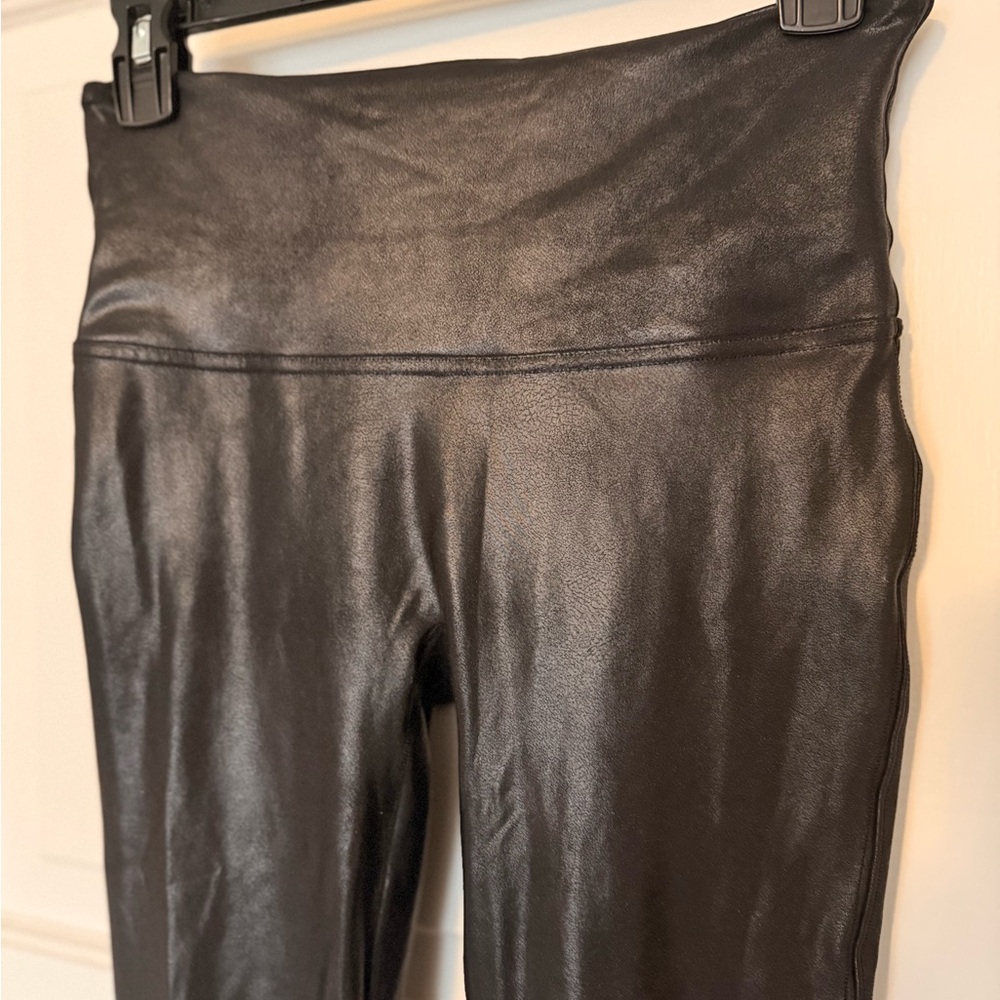 SPANX Black Leggings last chance - Picture 2 of 6
